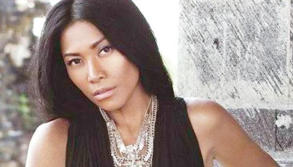 lagu anggun c sasmi