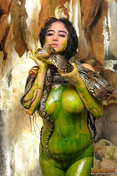 memek sandra dewi