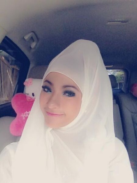 riry kerudung bugil