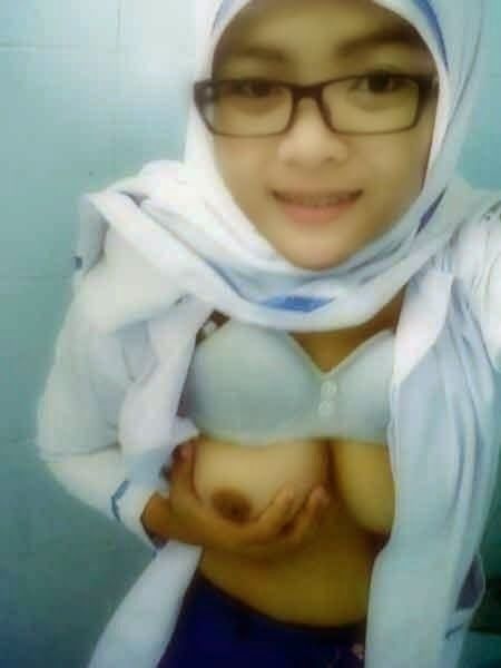 jilbab gadis amoy