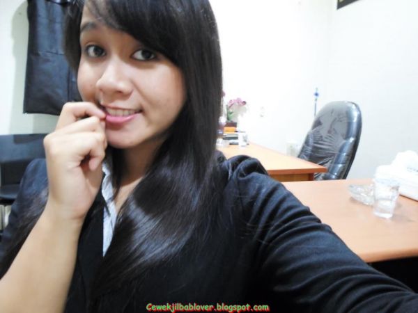 cewek cantik montok