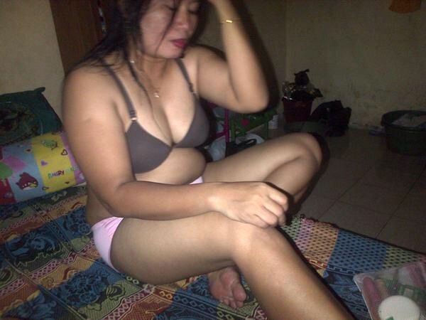 wanita bahenol