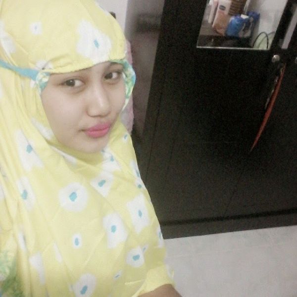 toge jilbab putih