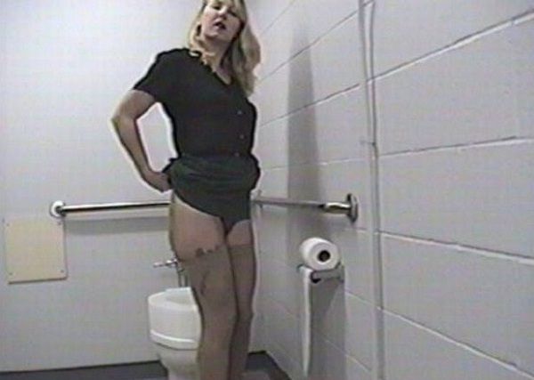 kamera tersembunyi toilet