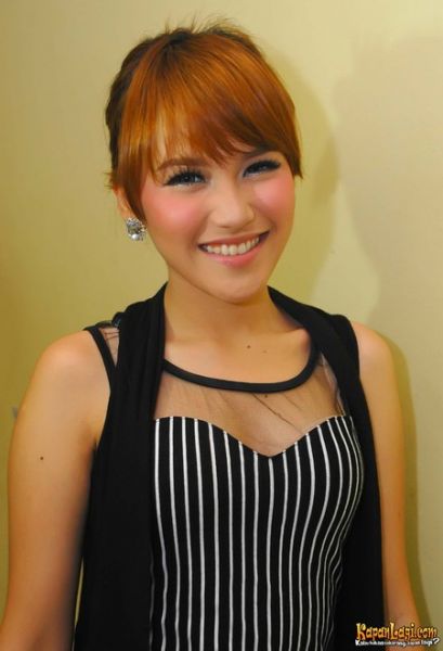 dangdut ayu ting ting