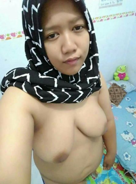 memek ngangkang