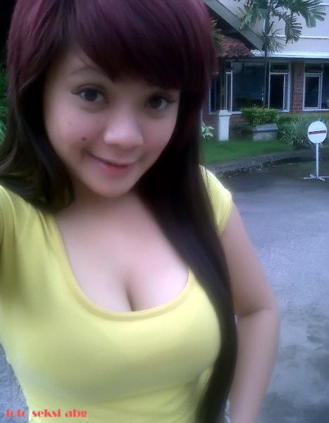 wanita bugil