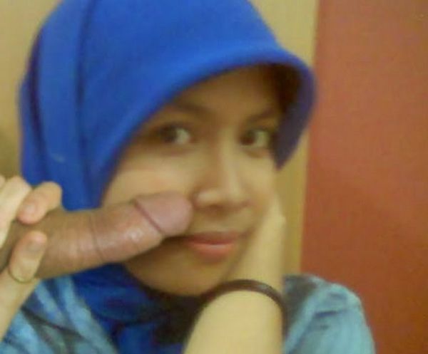 ngentot memek jilbab