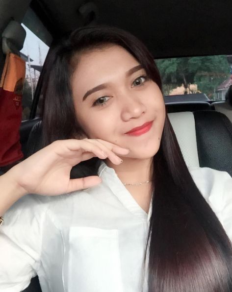 cewek cantik