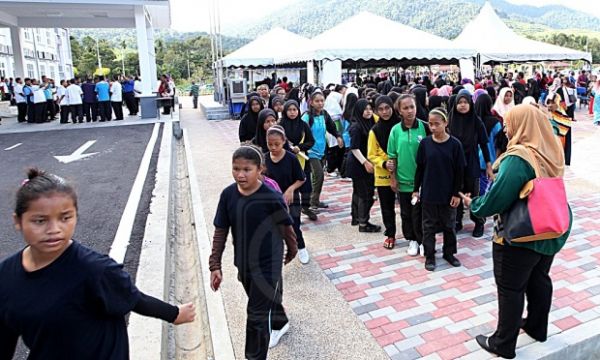 orang asli amazon