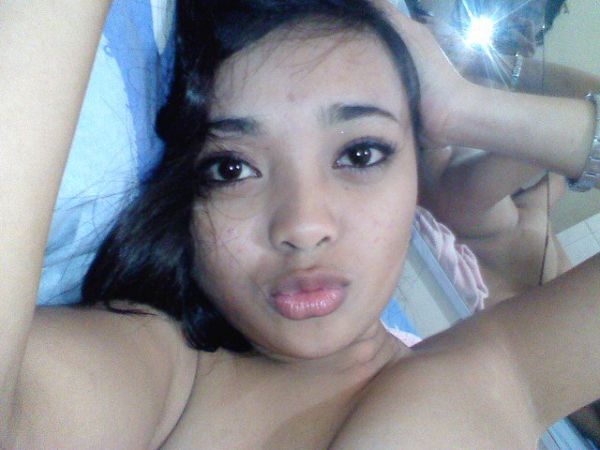 jilat memek