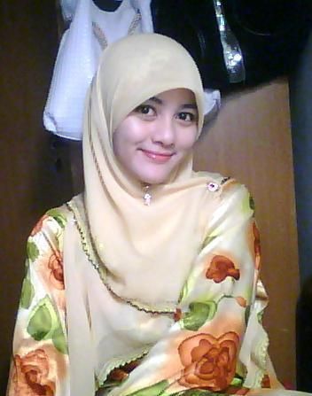 cewek jilbab bugil