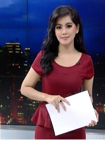 hesti purwadinata seksi presenter