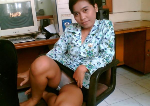 wanita bugil