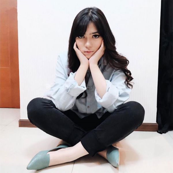 foto seksi isyana sarasvati