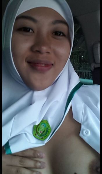 ngentot memek jilbab