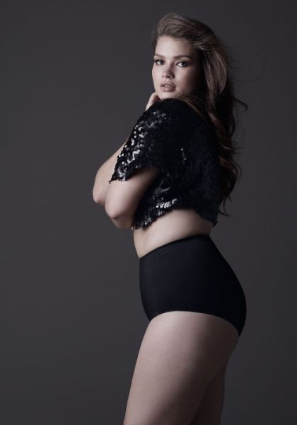 joanne borgella plus size model