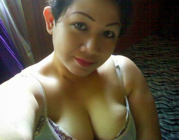 jilat memek