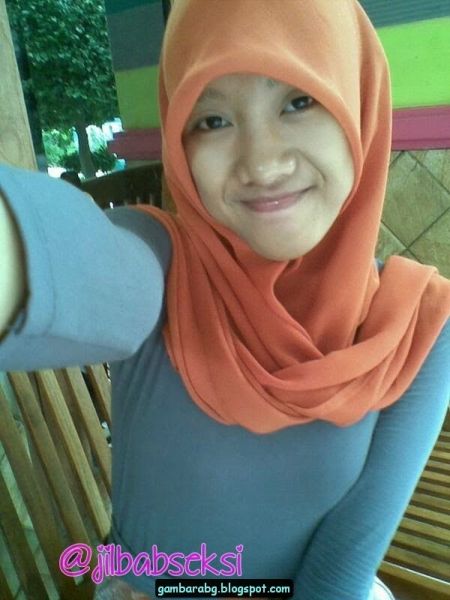 cewek jilbab ngentot