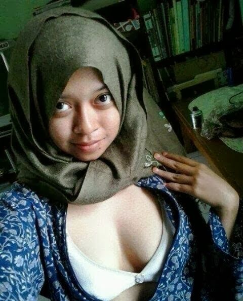 jilbab nude