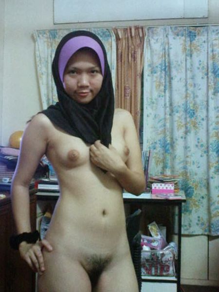 ngentot memek jilbab