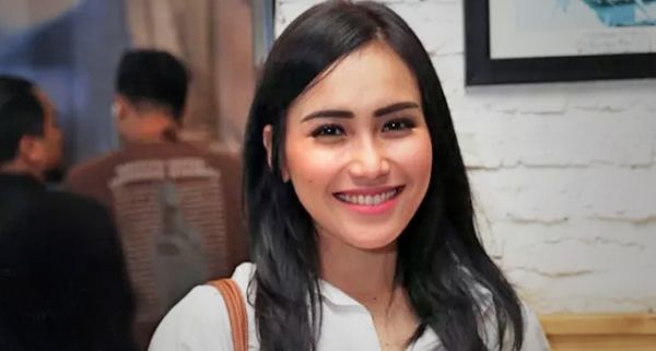 ayu tingting setelah melahirkan