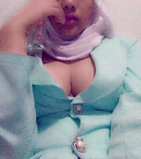 jilbab cium