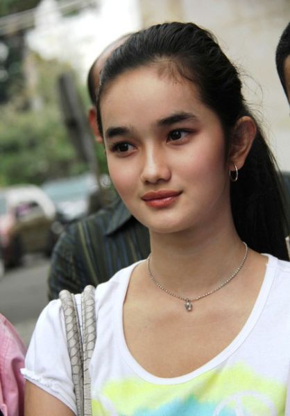 syahrini bugil