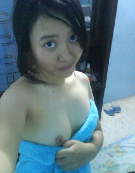 ngentot memek abg