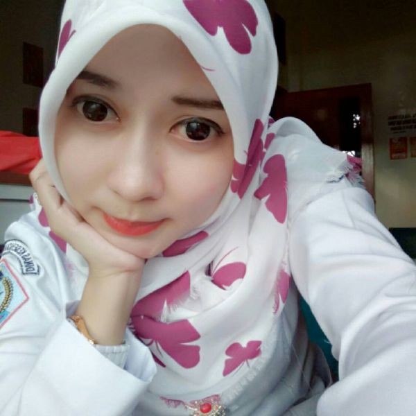 artis berjilbab