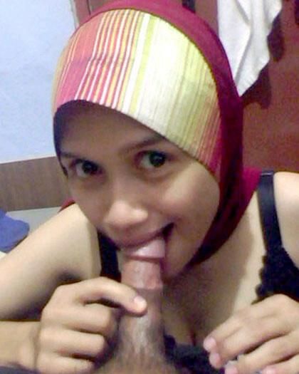 cewek jilbab mesum