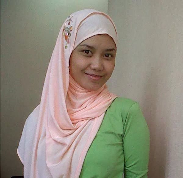 jilbab toket montok