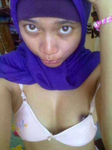 cewek jilbab cantik