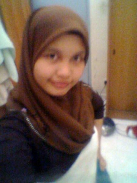 cewek jilbab bugil