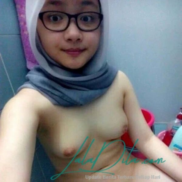 ngentot memek abg