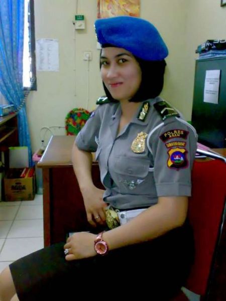 polisi wanita indonesia