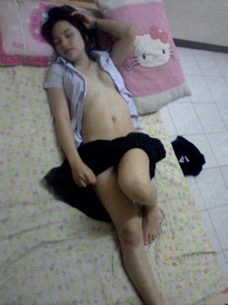 jilat memek