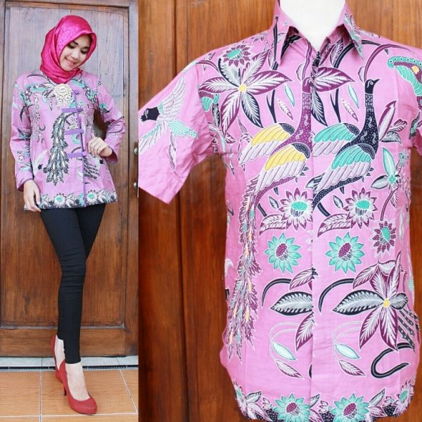 pola batik berwarna