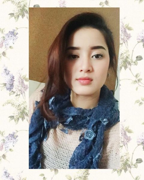 foto cewek cantik pamer payu dara