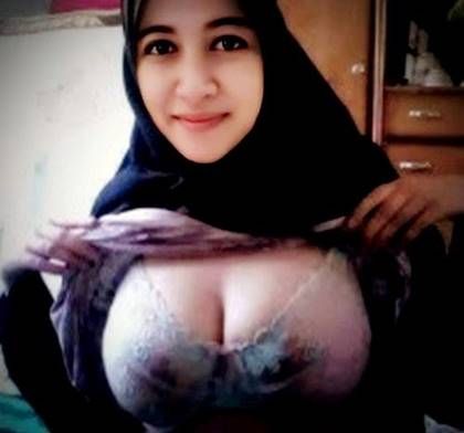 jilat memek