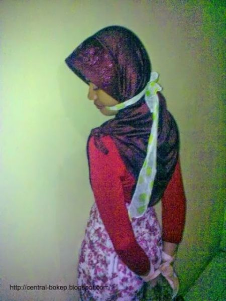 jilbab blowjob