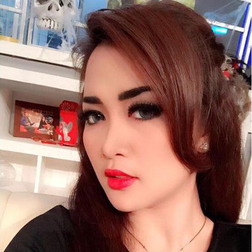 gambar gadis cantik tanpa busana