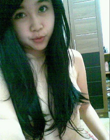 cewek smp bugil pamer memek