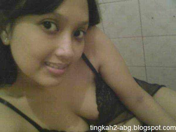 memek muncrat