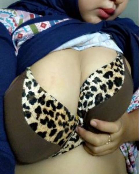 memek jilbab bugil