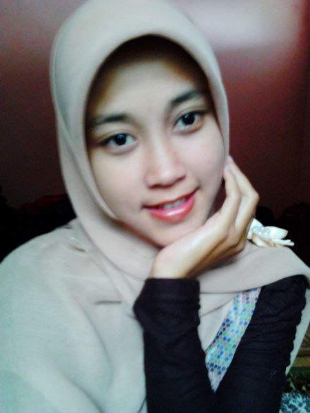 jilbab pamer tetek