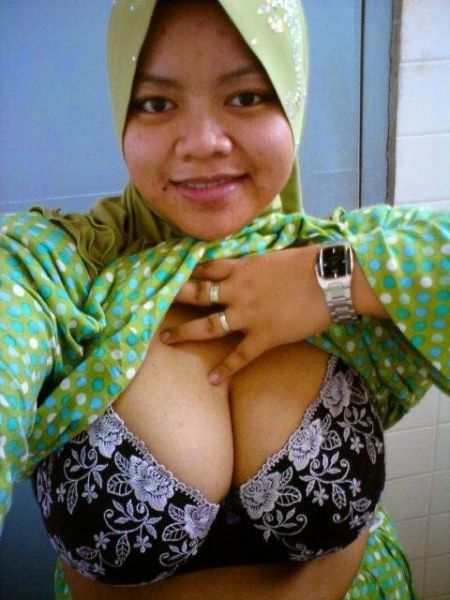 memek jilbab hot