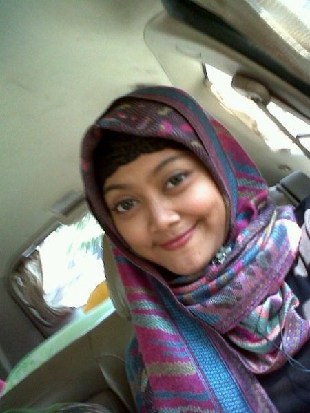 kerudung cantik bugil