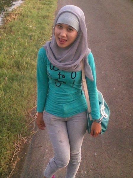 jilbab susu