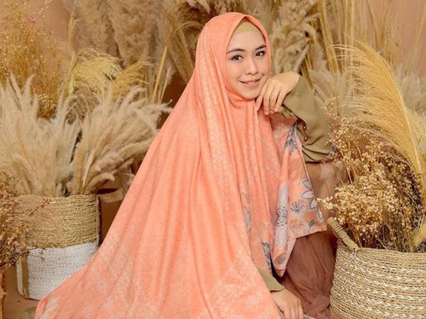 artis berhijab bugil